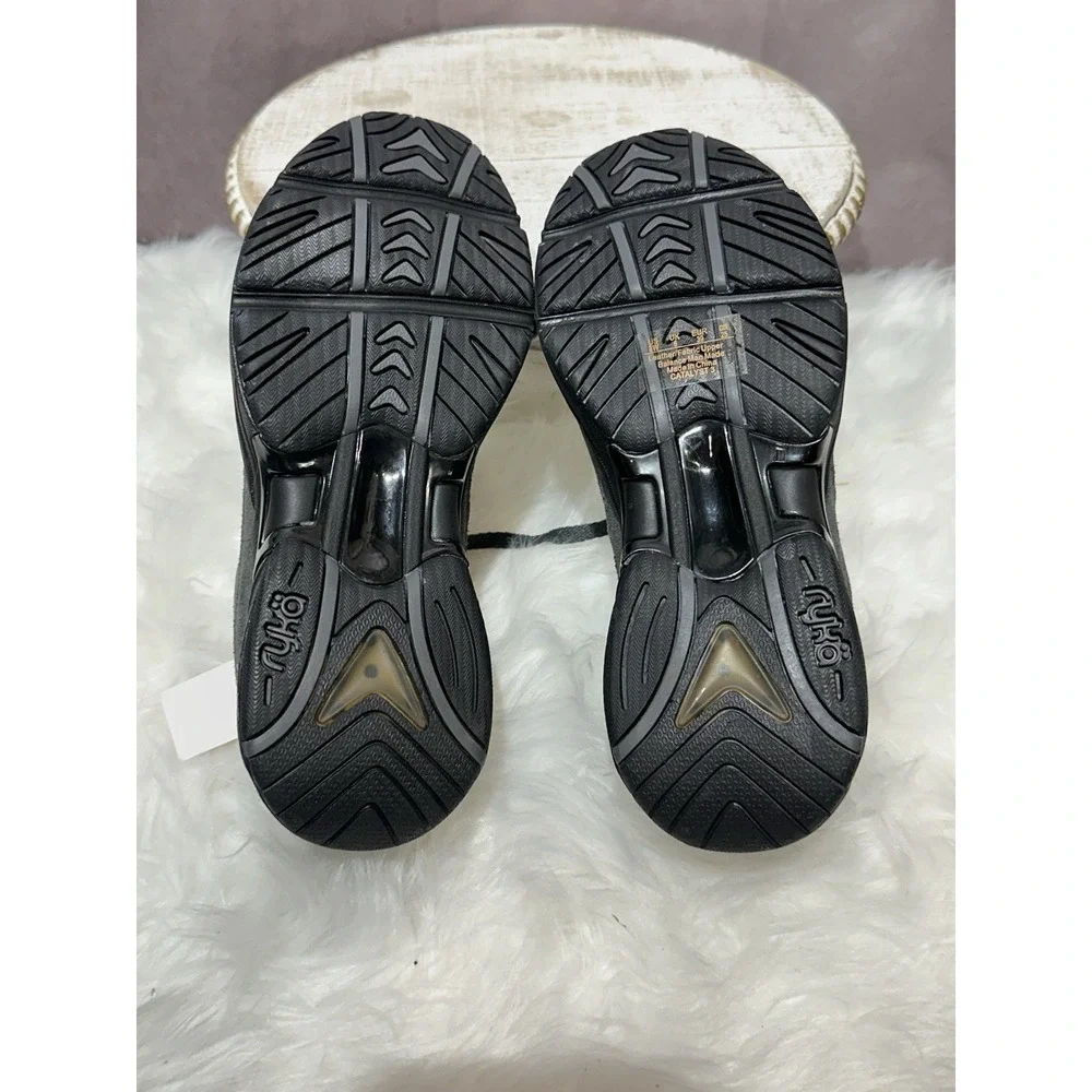 Ryka Catalyst 3 Sneakers Womens Sz 8W Suede/Leather Running Gray New‎ No Tags